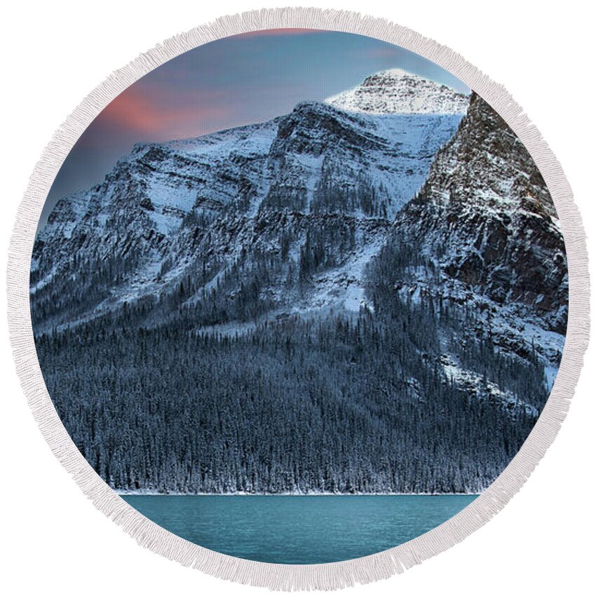  Round Beach Towel featuring the photograph Lake Louise by G Lamar Yancy