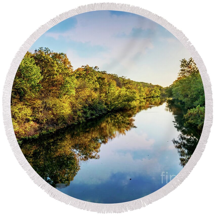 Lake Springfield Round Beach Towel featuring the photograph Lake Springfield Autumn Reflections by Jennifer White