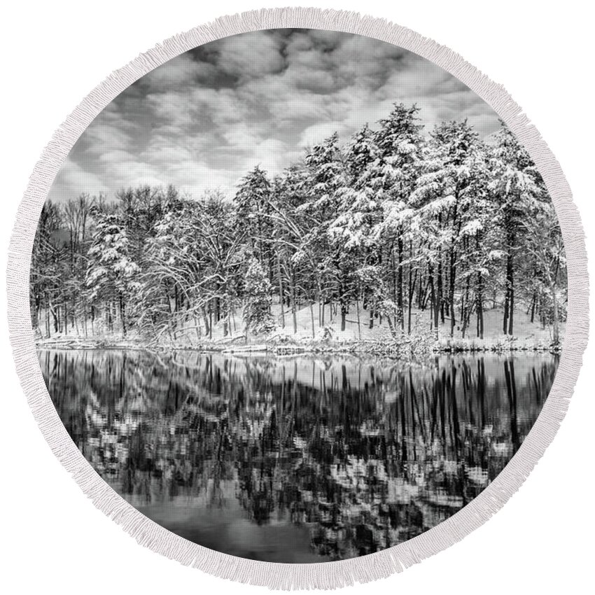 Black And White Round Beach Towel featuring the photograph Lake Tighlman in Winter by Addison Likins