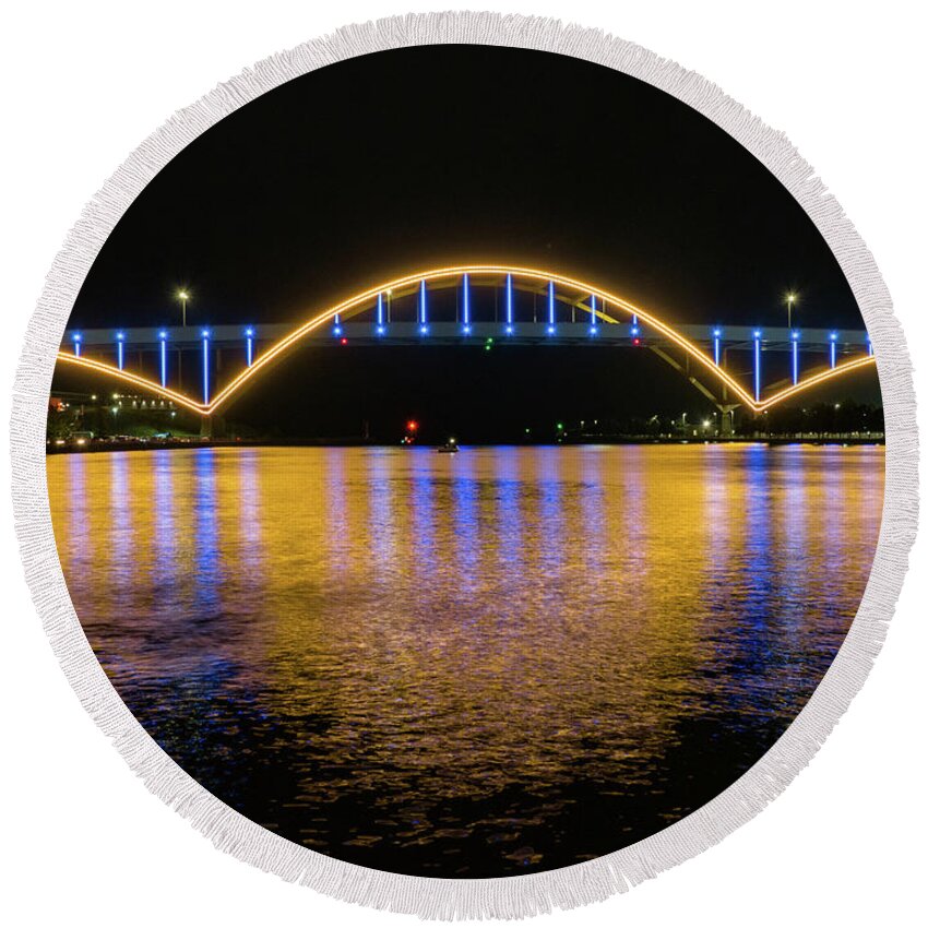 Port Of Milwaukee Round Beach Towel featuring the photograph Light the Hoan with the People's Flag by Kristine Hinrichs