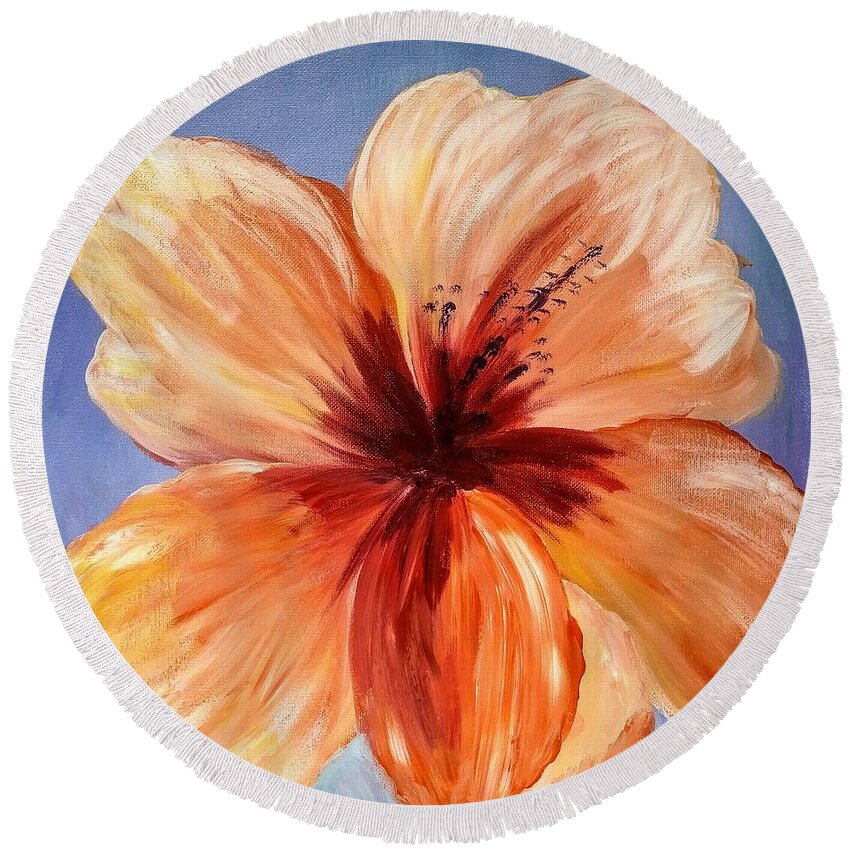 Lily Round Beach Towel featuring the painting Lily Beauty by Lynne McQueen