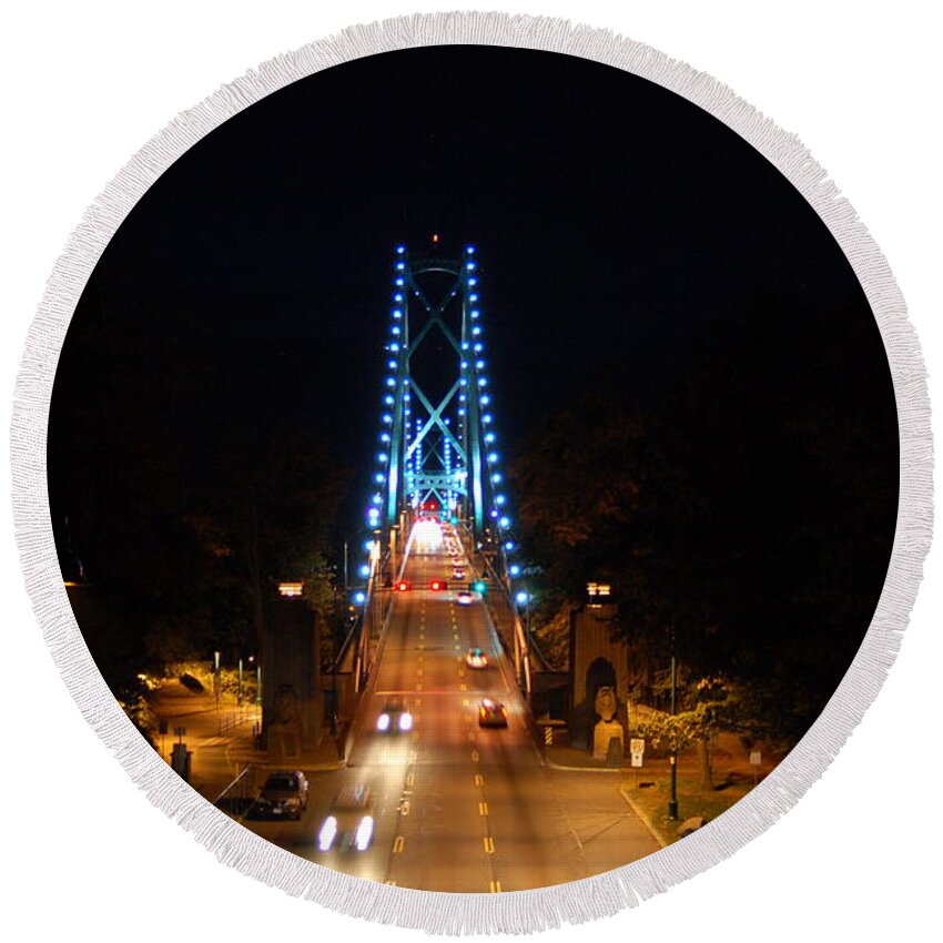 Bridge Round Beach Towel featuring the photograph Lions Gate At Night by James Cousineau