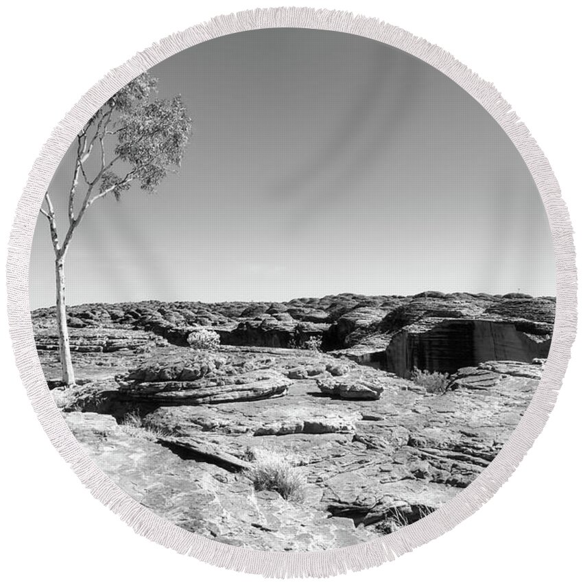 Raw And Untouched Round Beach Towel featuring the photograph Lone Tree - Kings Canyon Rim BW by Lexa Harpell