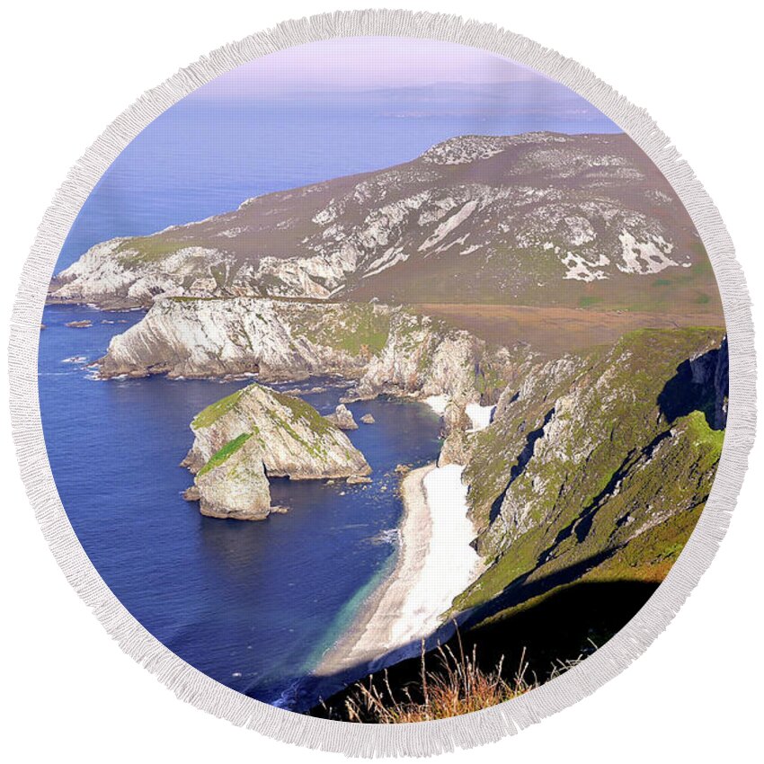 Ireland Rocks Series By Lexa Harpell Round Beach Towel featuring the photograph Majestic Glenlough - County Donegal, Ireland by Lexa Harpell