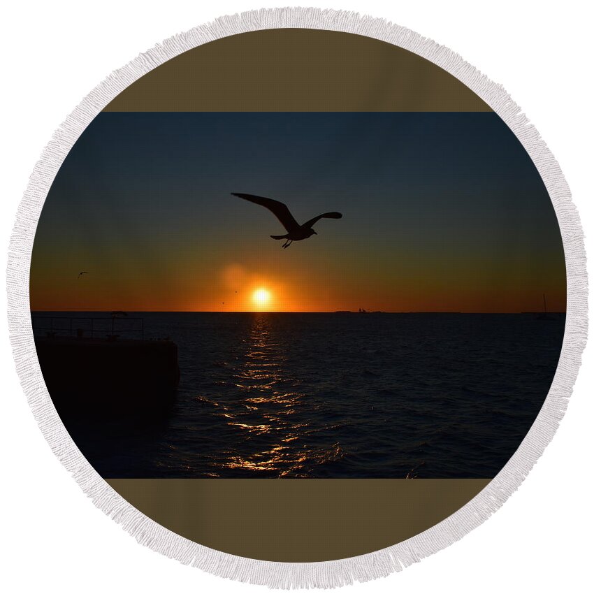 Mallory Round Beach Towel featuring the photograph Mallory Square Sunset by Monika Salvan