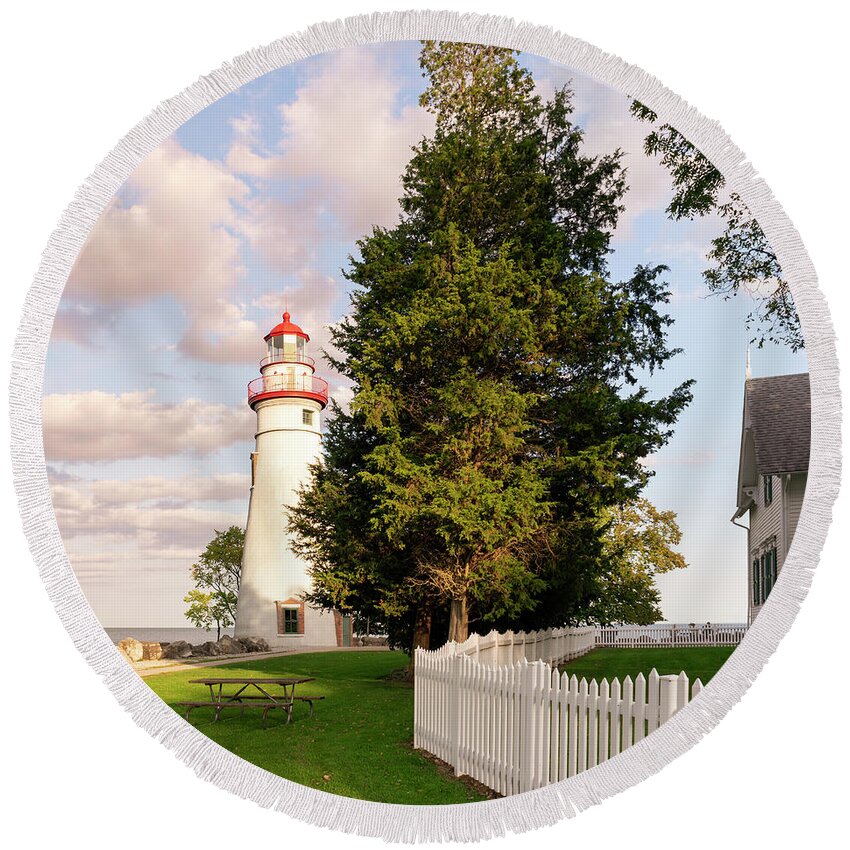 Marblehead Round Beach Towel featuring the photograph Marblehead Lighthouse Entrance Square by Marianne Campolongo