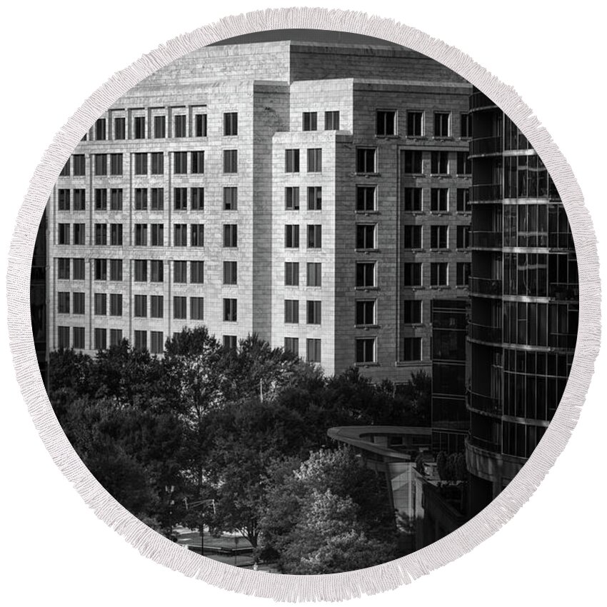 1101 Juniper Round Beach Towel featuring the photograph Midtown From Park Central by Doug Sturgess