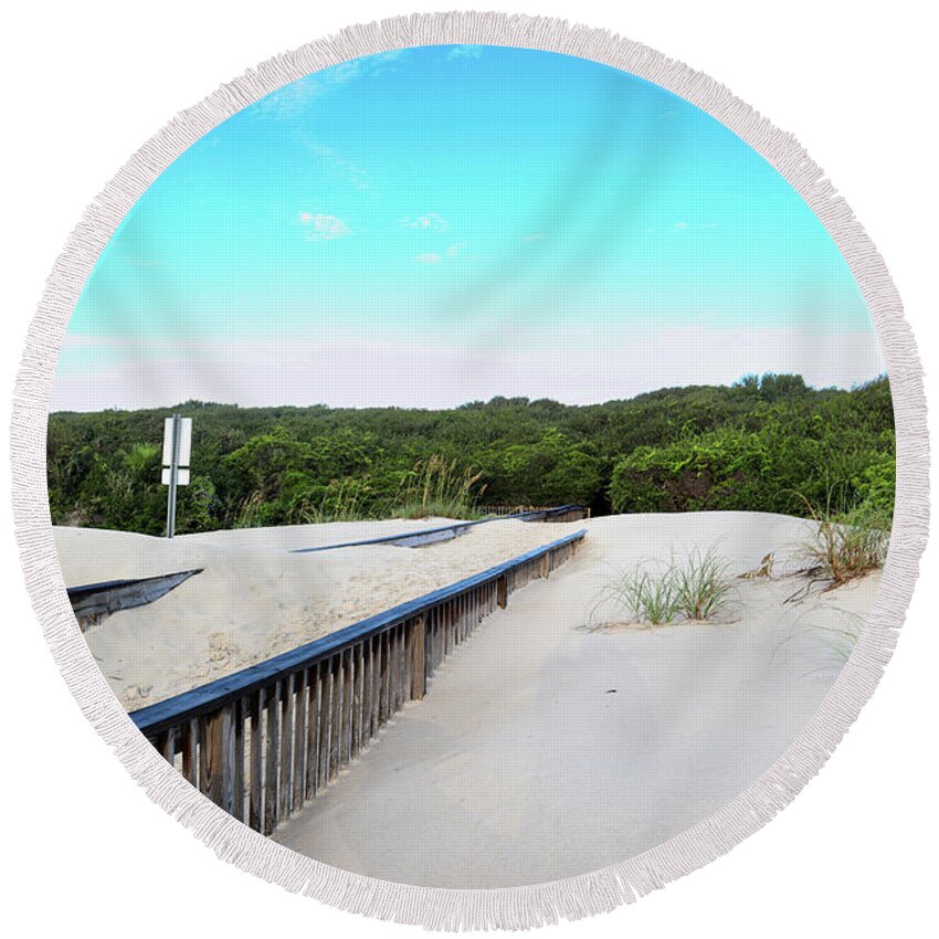 Jekyll Island Round Beach Towel featuring the photograph Morning Beach Sand Walking by Ed Williams