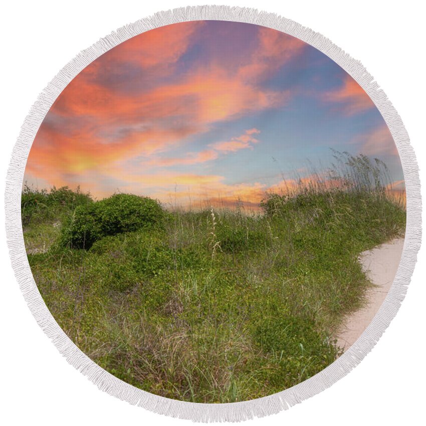 Grass Round Beach Towel featuring the photograph Morris Island Lighthouse - Sunset - Folly Beach by Dale Powell
