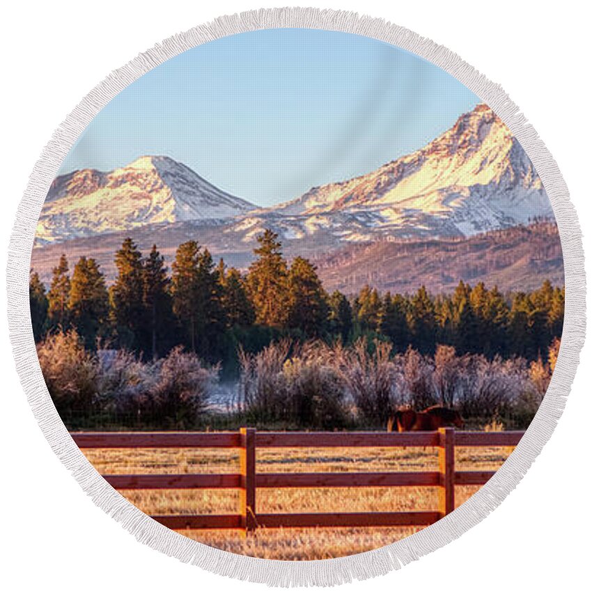 Mountain Round Beach Towel featuring the photograph Mount Washington Panorama by Loyd Towe Photography