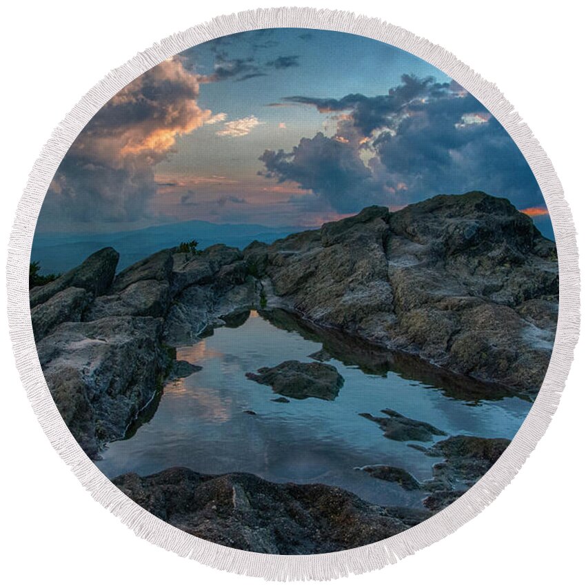 Blue Ridge Mountains Round Beach Towel featuring the photograph Mountain Evening by Melissa Southern