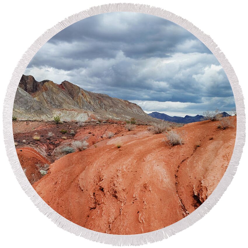 Bowl Of Fire Round Beach Towel featuring the photograph Muddy Mountain Wilderness by Kyle Hanson