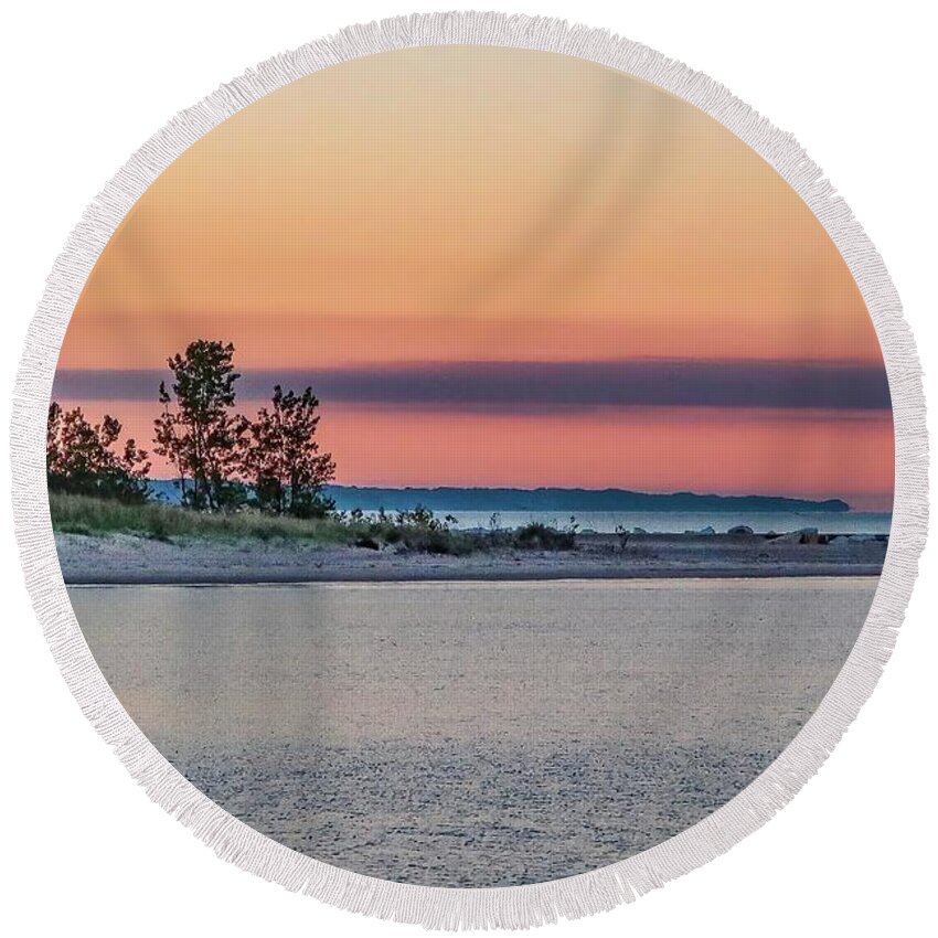  Round Beach Towel featuring the photograph Muskegon shoreline IMG_6003 by Michael Thomas