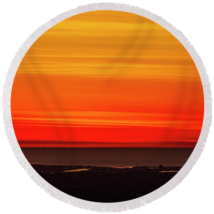 Sunset Round Beach Towel featuring the photograph Natural Painting by Ryan Huebel