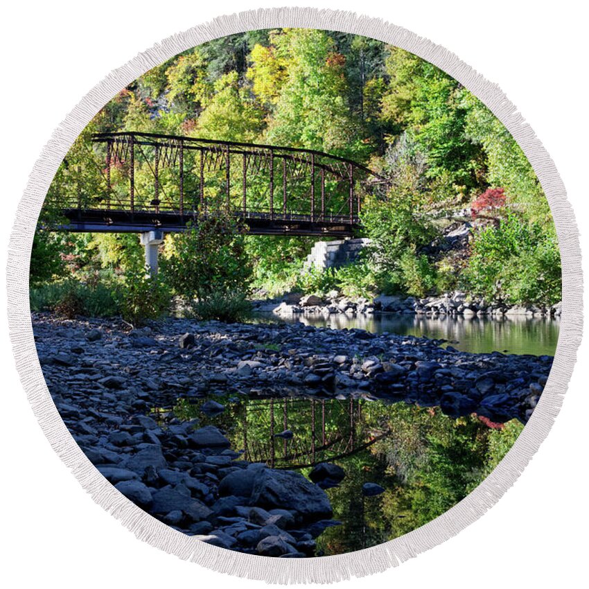 Obed Wild And Scenic River National Park Round Beach Towel featuring the photograph Nemo Bridge 3 by Phil Perkins