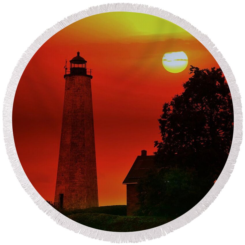 Lighthouse Round Beach Towel featuring the photograph New Haven Lighthouse at Dawn by Charles HALL