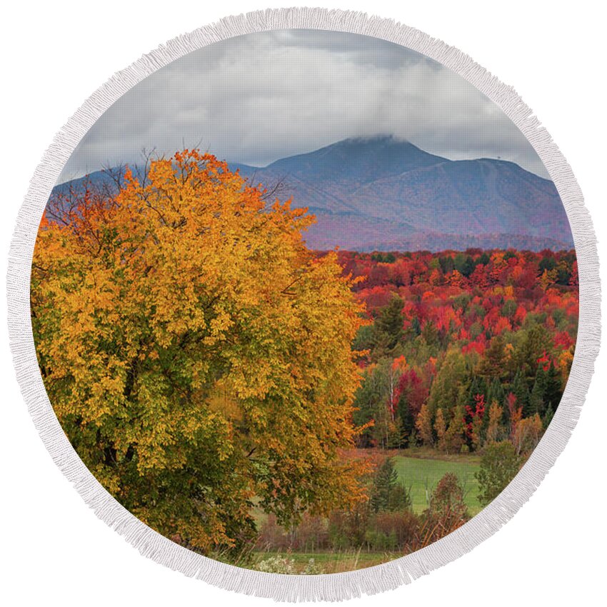Fall Round Beach Towel featuring the photograph Northern Vermont Autumn by Tim Kirchoff