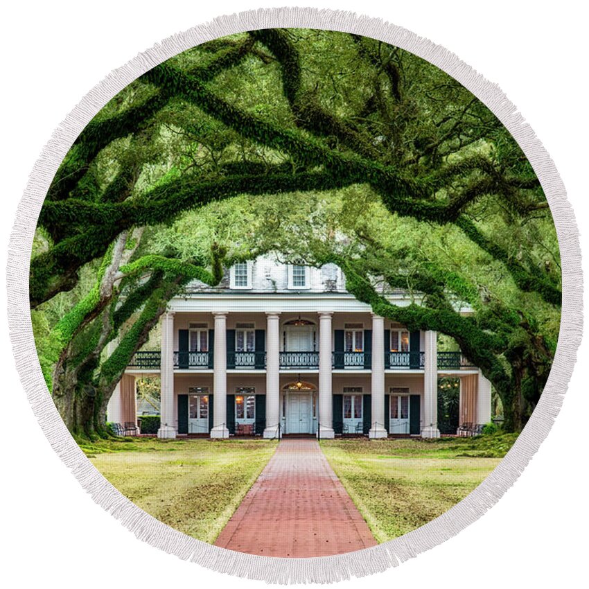 Louisiana Round Beach Towel featuring the photograph Oak Alley Plantation by Andy Crawford
