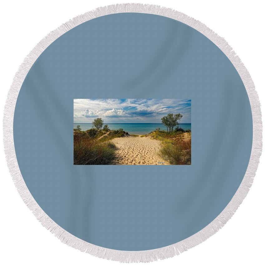 Ocean Round Beach Towel featuring the photograph Ocean View by Nancy Ayanna Wyatt