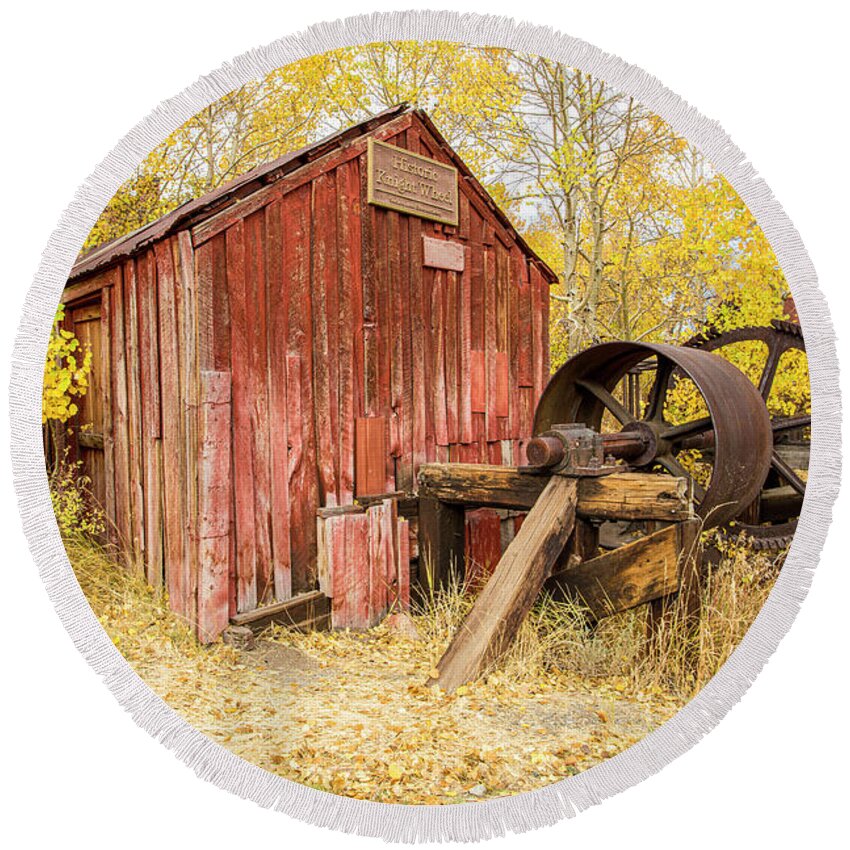 Shed Round Beach Towel featuring the photograph Old Red Shed by Randy Bradley