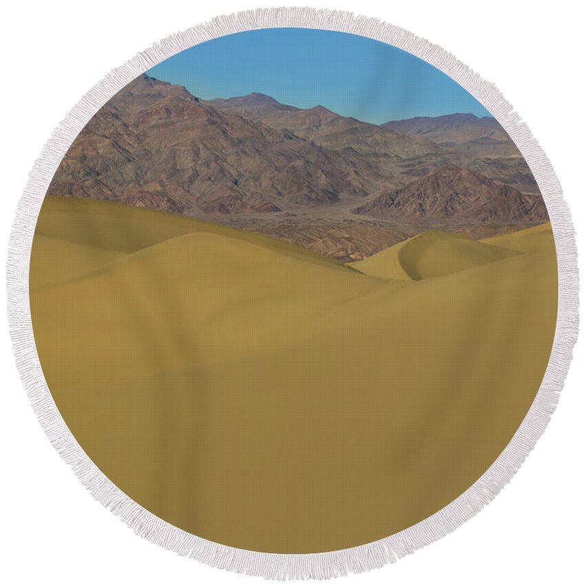 Mesquite Dunes Round Beach Towel featuring the photograph Over the dunes and beyond by Kunal Mehra
