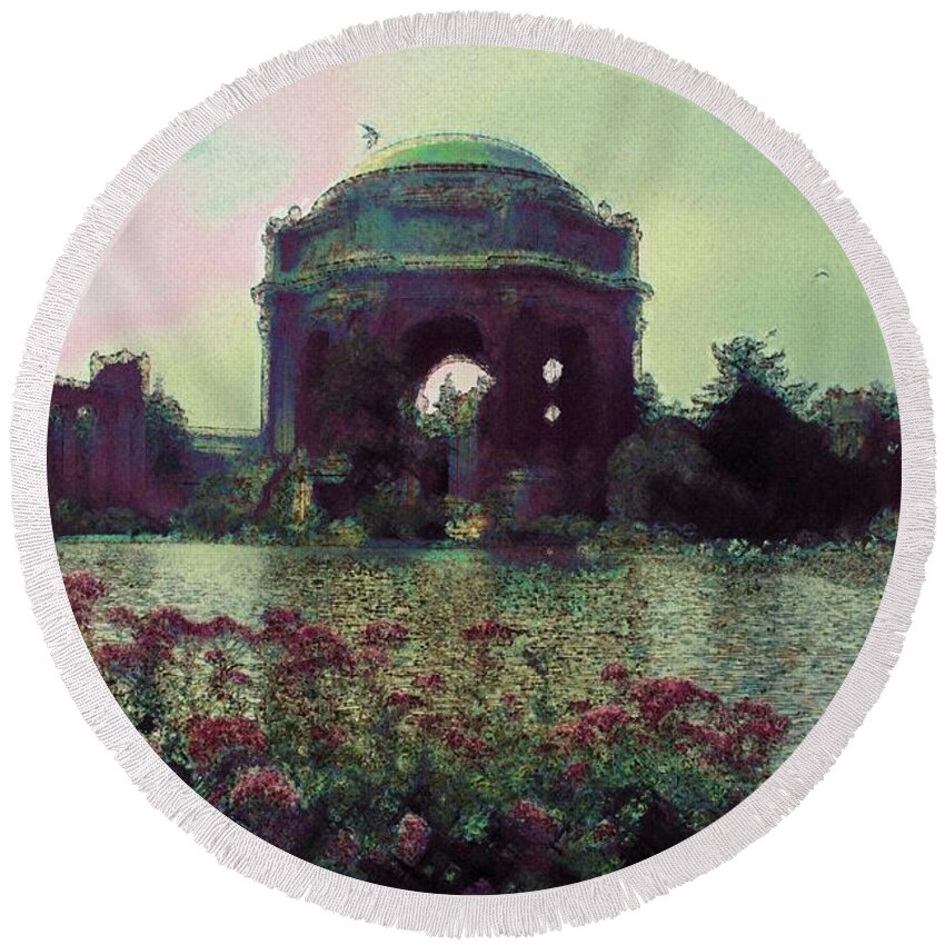 Palace Round Beach Towel featuring the photograph Palace of Fine Arts by Katherine Erickson