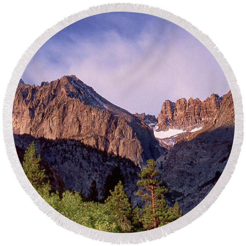 Dave Welling Round Beach Towel featuring the photograph Panoramic View Middle Palisades Glacier Eastern Sierra by Dave Welling