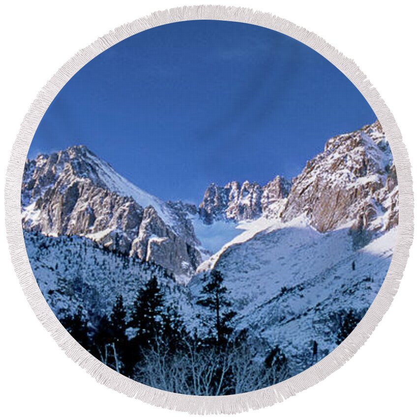 Dave Welling Round Beach Towel featuring the photograph Panoramic Winter Middle Palisades Glacier Eastern Sierra by Dave Welling