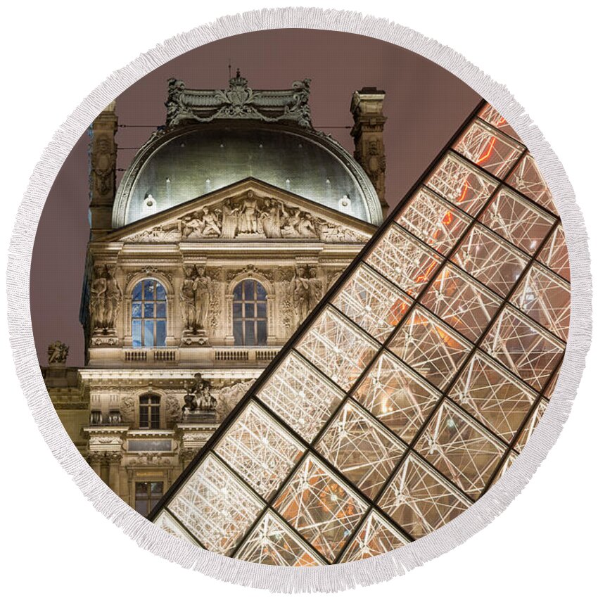 Louvre Round Beach Towel featuring the photograph Paris - Le Louvre museum and pyramid by Olivier Parent