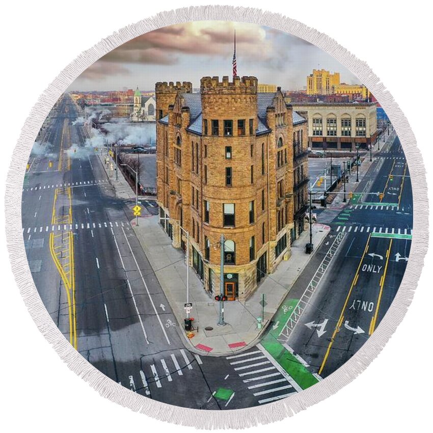 Detroit Round Beach Towel featuring the photograph Park and Rec Diner Building DJI_0159 Detroit MI by Michael Thomas