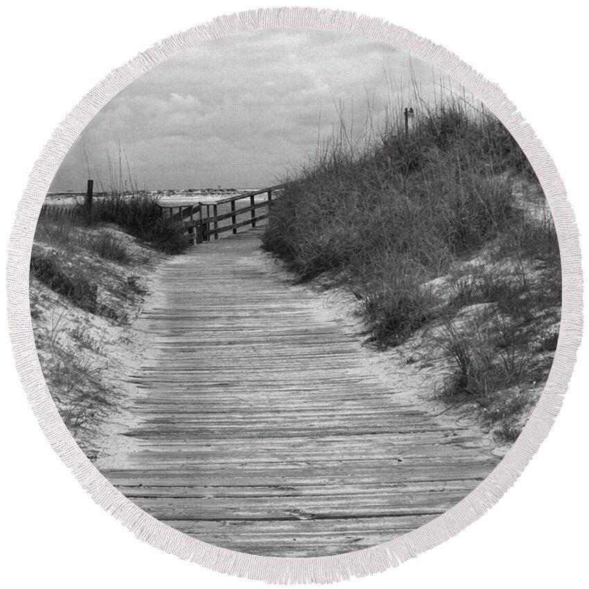 Beach Round Beach Towel featuring the photograph Pathway to the Beach in Black and White by James C Richardson