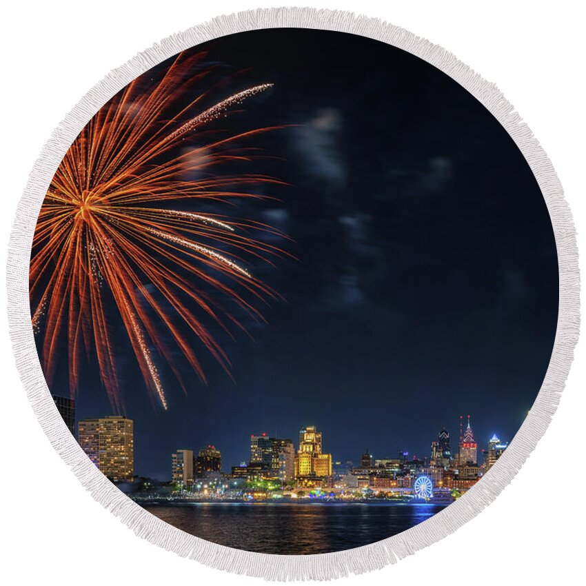 Fireworks Round Beach Towel featuring the photograph Philadelphia Fireworks by Susan Rissi Tregoning