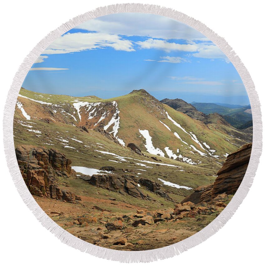 Pikes Peak Landscape View Round Beach Towel featuring the photograph Pikes Peak Overlook Colorado by Dan Sproul