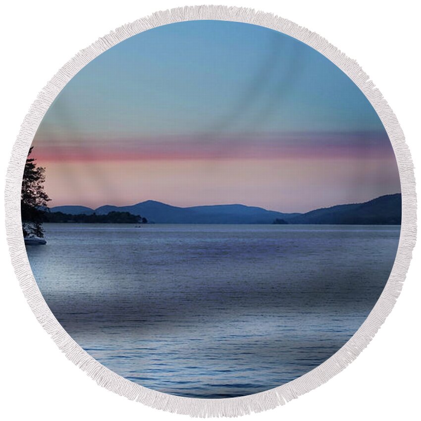 Sun Round Beach Towel featuring the photograph Pink Clouds and Sunset Over Lake by Russ Considine