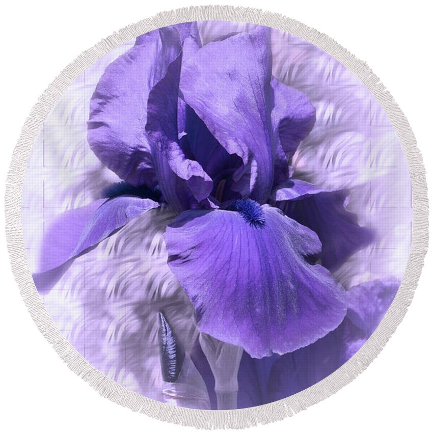 Flower Round Beach Towel featuring the photograph Purple Iris 2 by Elaine Teague