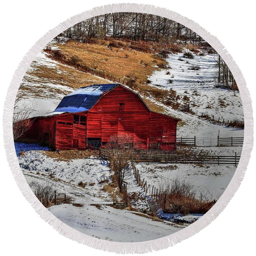Red Barns Round Beach Towel featuring the photograph Red Barn by Carol Montoya