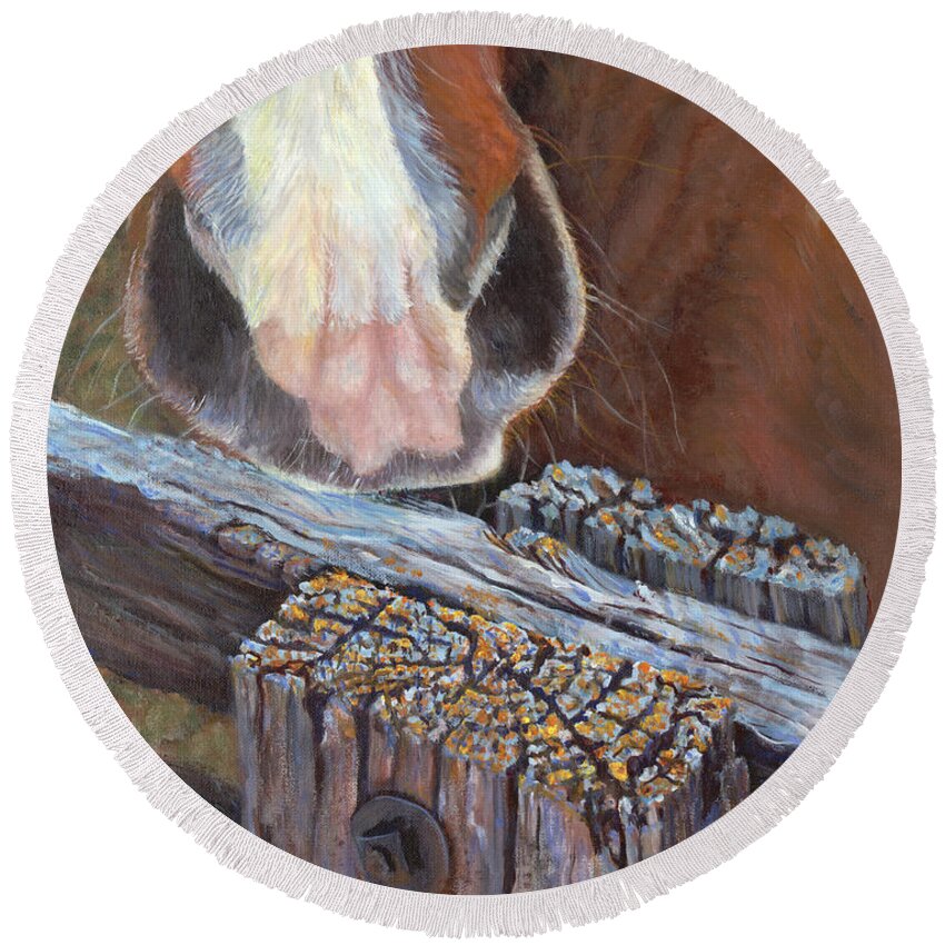 Horse Round Beach Towel featuring the painting Rhoda Knows by Page Holland