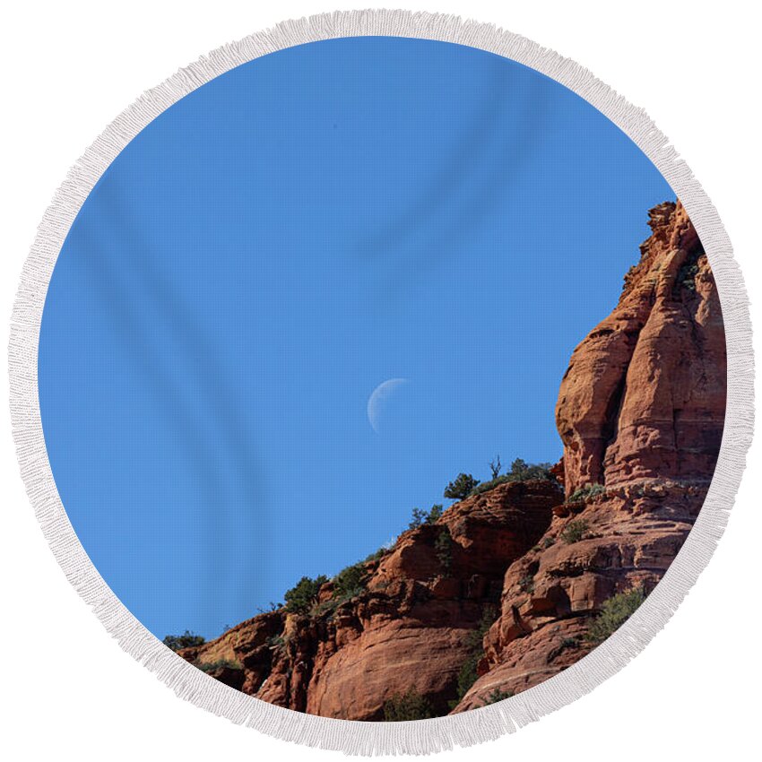 Sedona Round Beach Towel featuring the photograph Rising to the Right by Steve Templeton