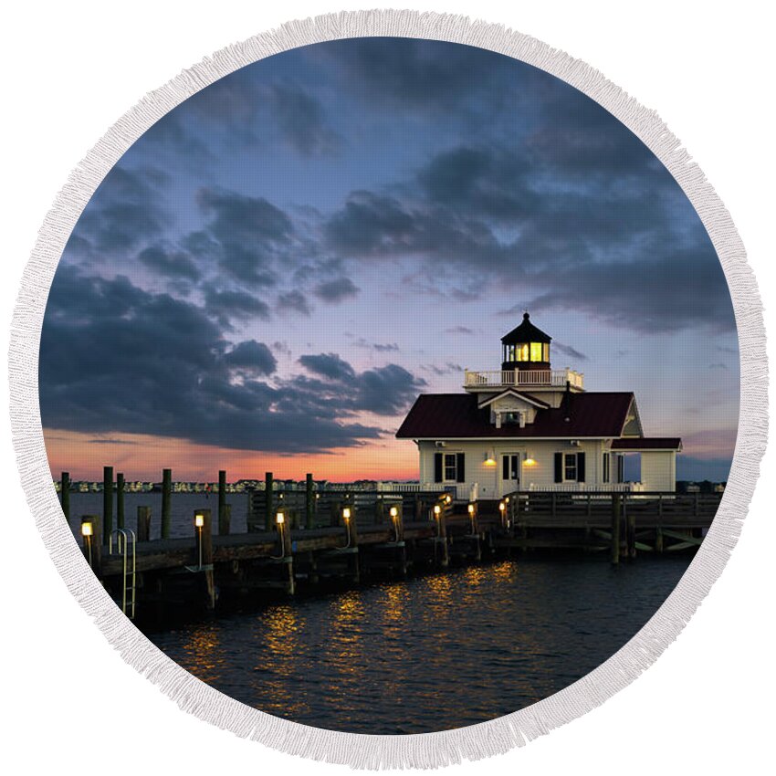 Roanoke Round Beach Towel featuring the photograph Roanoke Marshes Lighthouse by Anthony Heflin