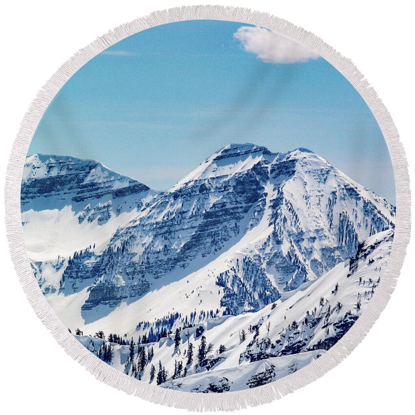 Mountains Round Beach Towel featuring the photograph Rocky Mountain High by Bill Gallagher