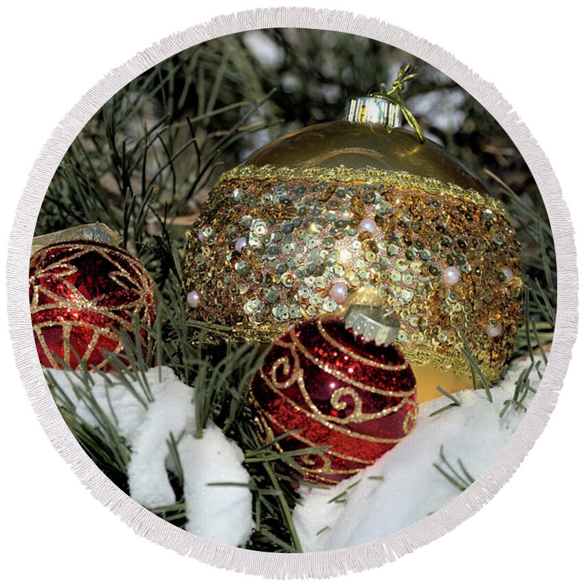 Fextive Round Beach Towel featuring the photograph Round Holiday Ornaments Outdoors by Kae Cheatham