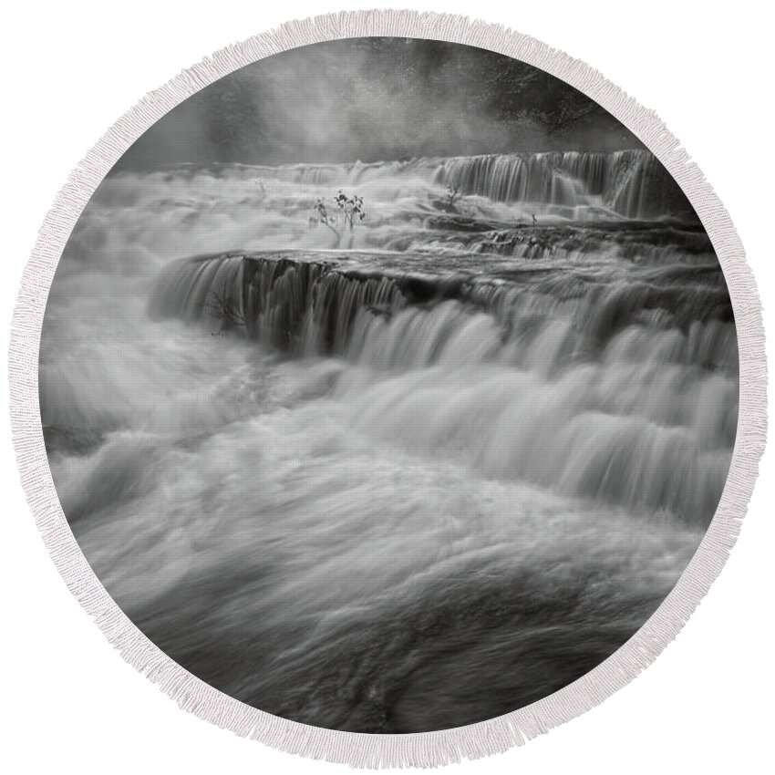 Savage Gulf Round Beach Towel featuring the photograph Savage Falls 24 by Phil Perkins