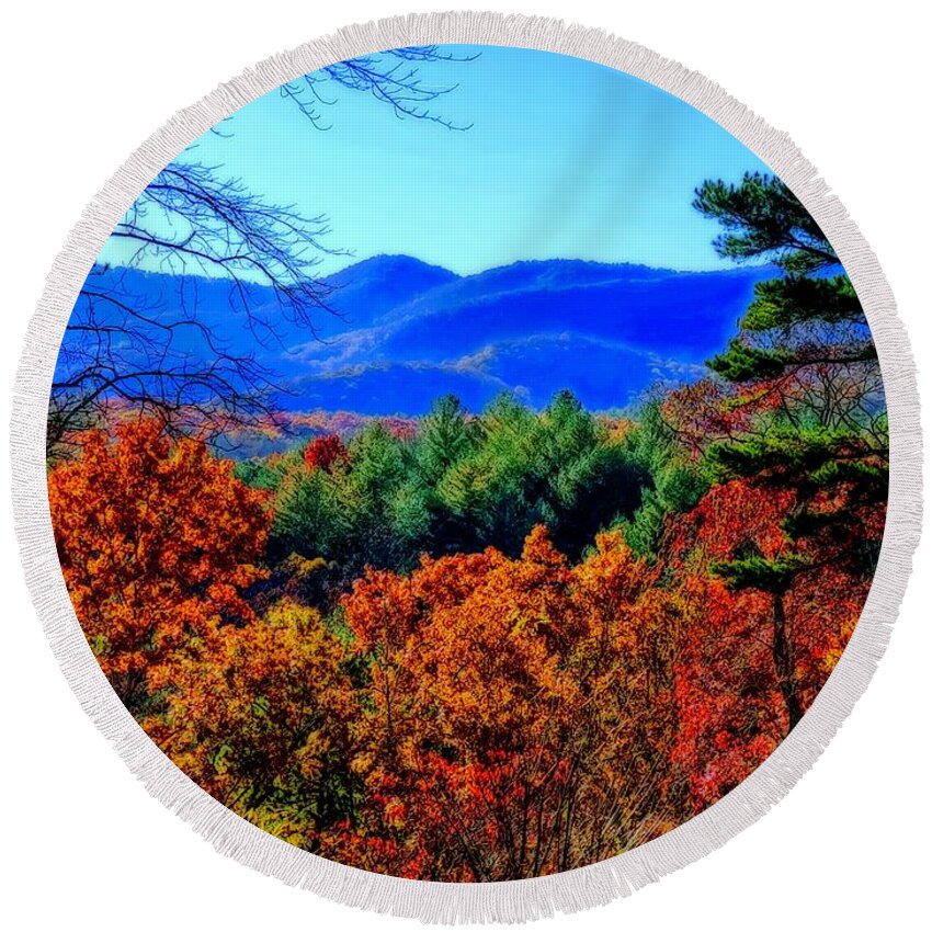 Scenic Round Beach Towel featuring the photograph Scenic Autumn Gaze by Allen Nice-Webb