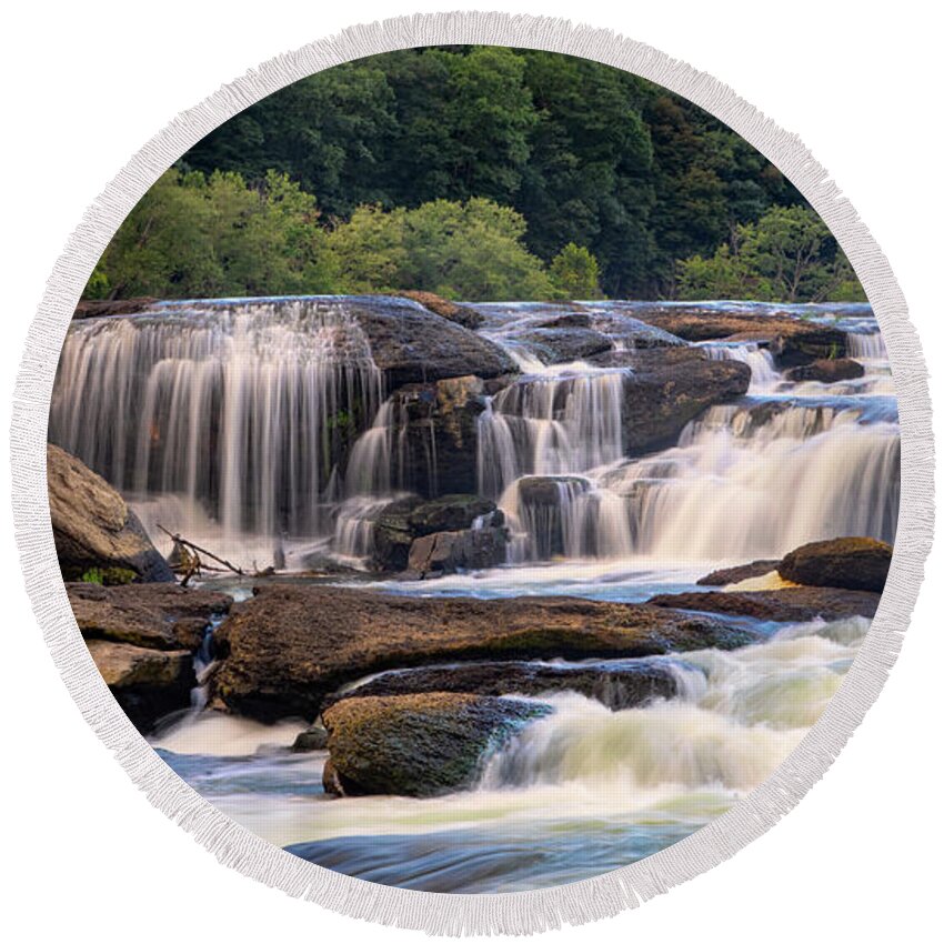 Sandstone Falls Round Beach Towel featuring the photograph September at Sandstone Falls by Jaki Miller