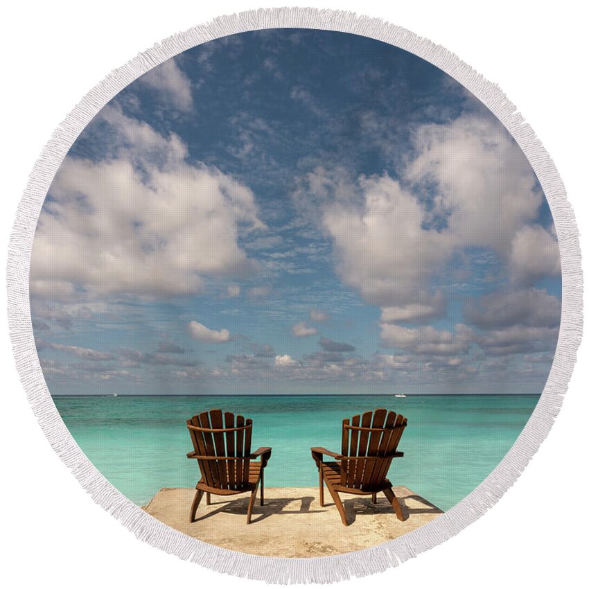 Beach Round Beach Towel featuring the photograph Serenity by Arthur Oleary