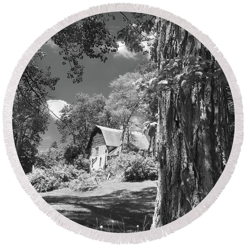 Black And White Round Beach Towel featuring the photograph Shade Tree with a Barn by Mike McGlothlen
