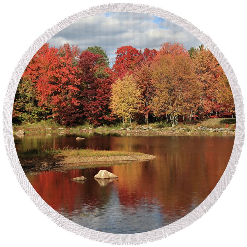 Fall Color Round Beach Towel featuring the photograph Shaker Village Pond by Bryan Attewell