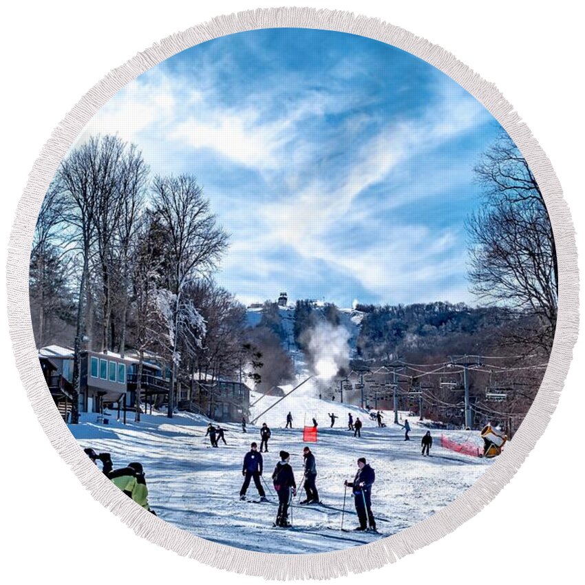 Sun Round Beach Towel featuring the photograph Skiing At The North Carolina Skiing Resort In February by Alex Grichenko