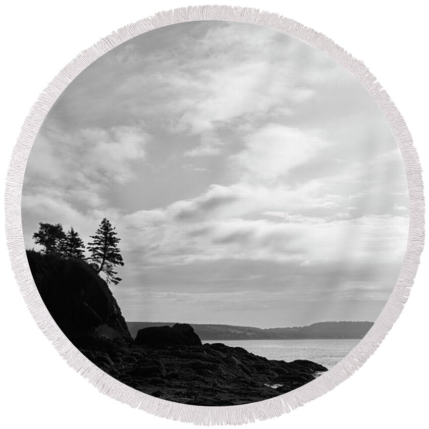 B&w Round Beach Towel featuring the photograph Skyscape Partridge Beach-2 by Alan Norsworthy