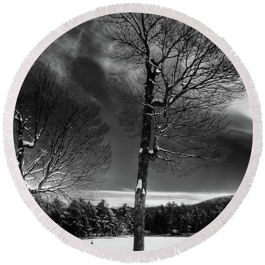 Snow On The Pond Round Beach Towel featuring the photograph Snow on the Pond by David Patterson